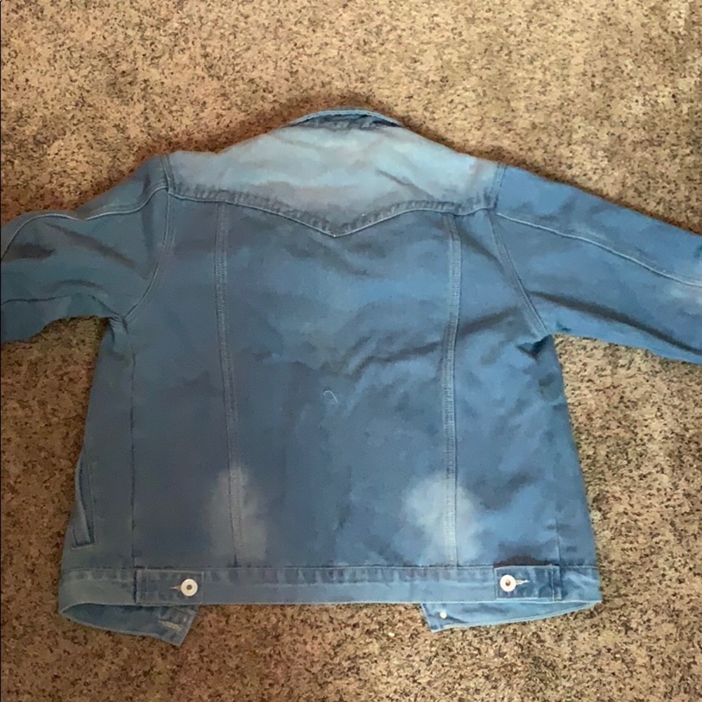 Jean jacket - Picture 2 of 3